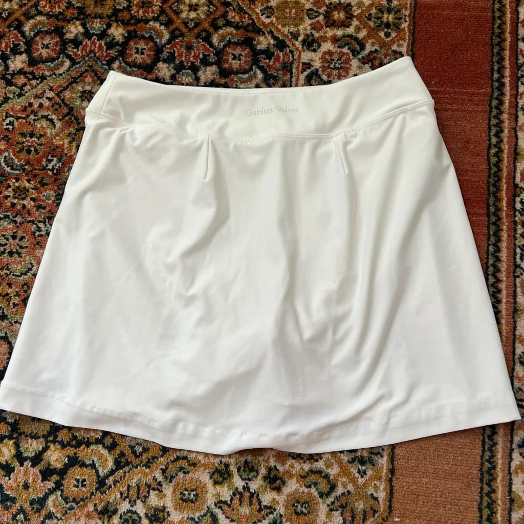OUTDOOR VOICES | The Court Skort 4.5" – Size M - Image 3