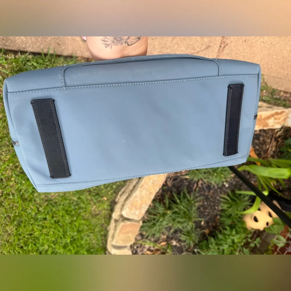 Away Everywhere Travel bag in Coast Blue with strap NWT - Image 12