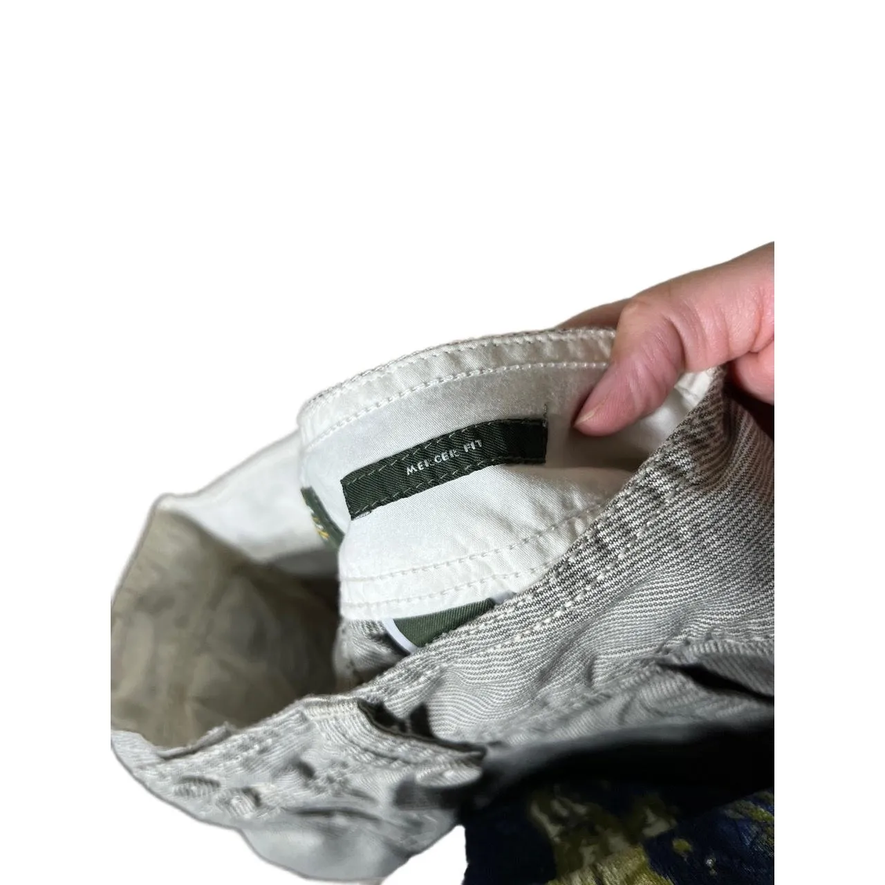 Eddie‎ Bauer Womens Cargo Cuffed Green Pinstripe Shorts Petite - Image 5