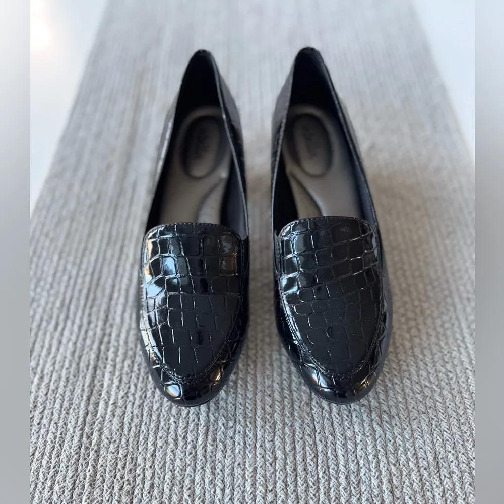 Abella Black Crocodile Patent Leather Block Heel Loafers Size 8 - Image 3