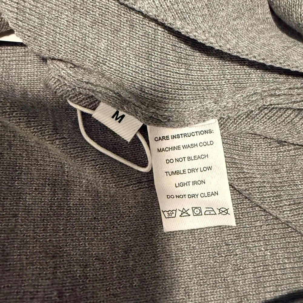 Gray Cropped Sweater and Pant Set Medium - Image 8