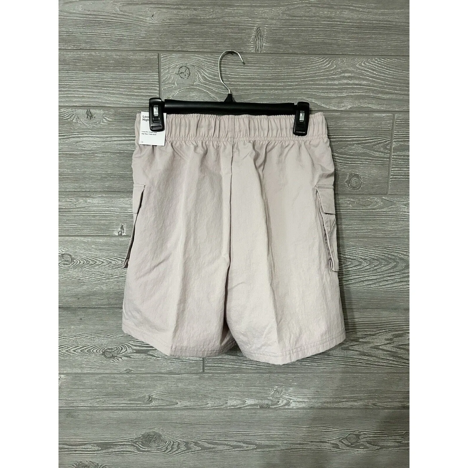 Women's Nike Sportswear Essential Woven‎ High-Rise Shorts X Small- DM6247-019 - Image 2