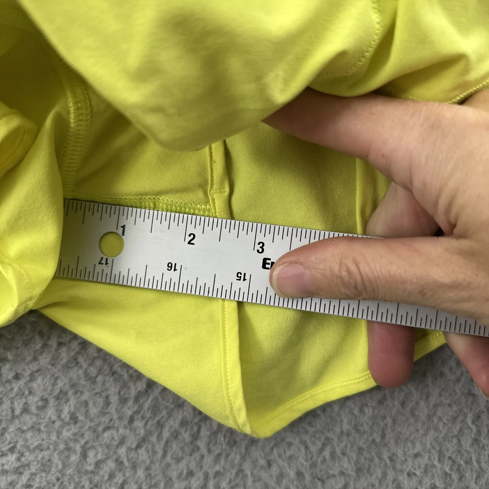 Lululemon Hotty Hot Shorts 2.5" High Rise Electric Lemon Athletic‎ Gym Women's 8 - Image 8