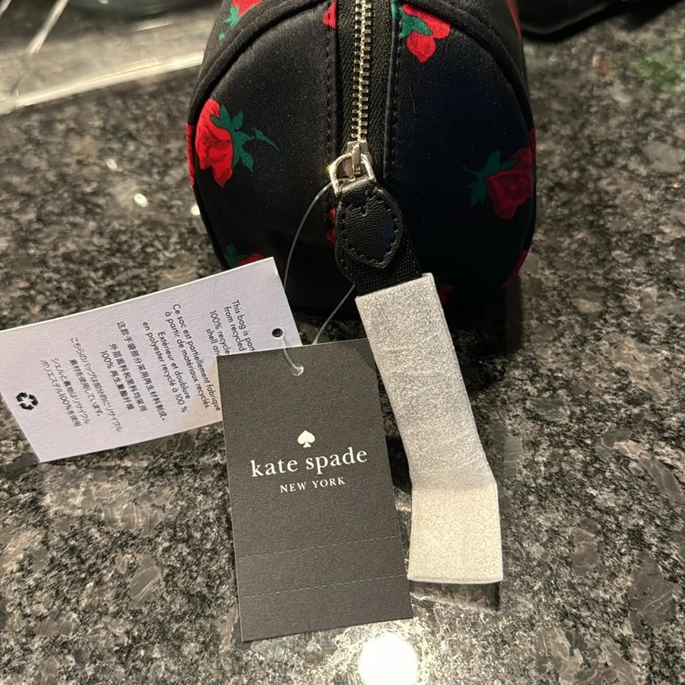 NWT KATE SPADE COSMETIC BAG - Image 3