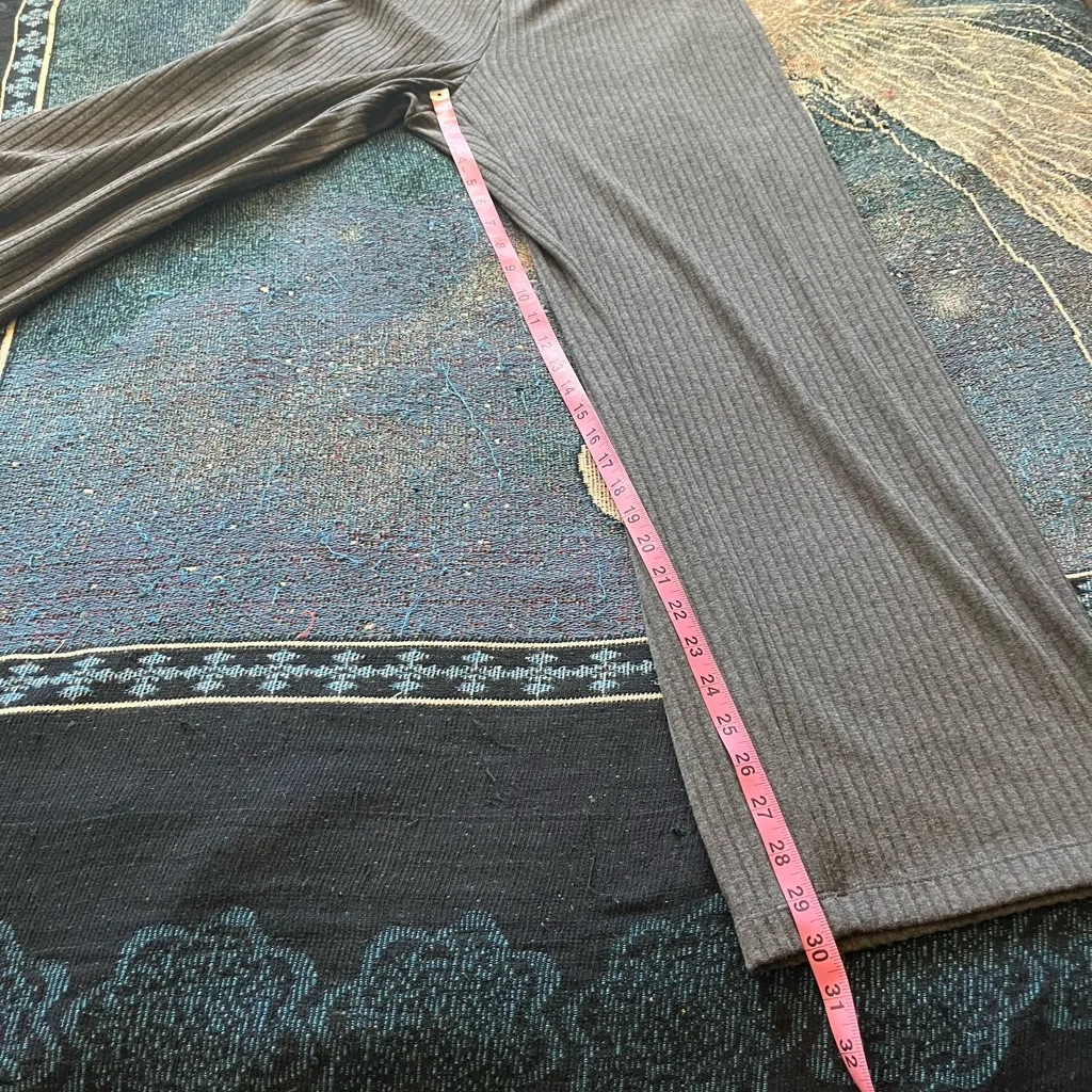 Donna Karan New York Grey Ribbed Stretch Sweatpants Women’s SP Minimalist Casual - Image 12