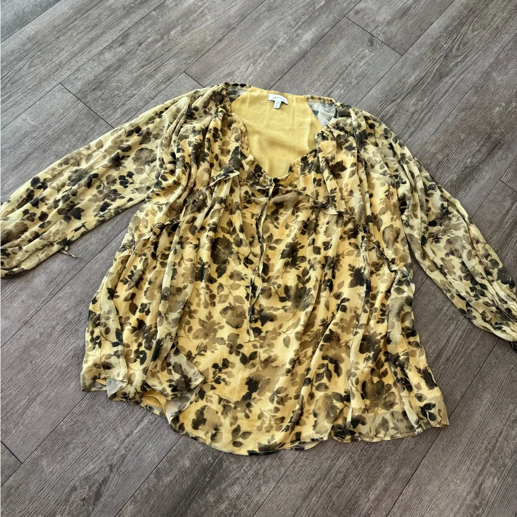 Topshop Floral Print Dress with Yellow Heels - Image 4