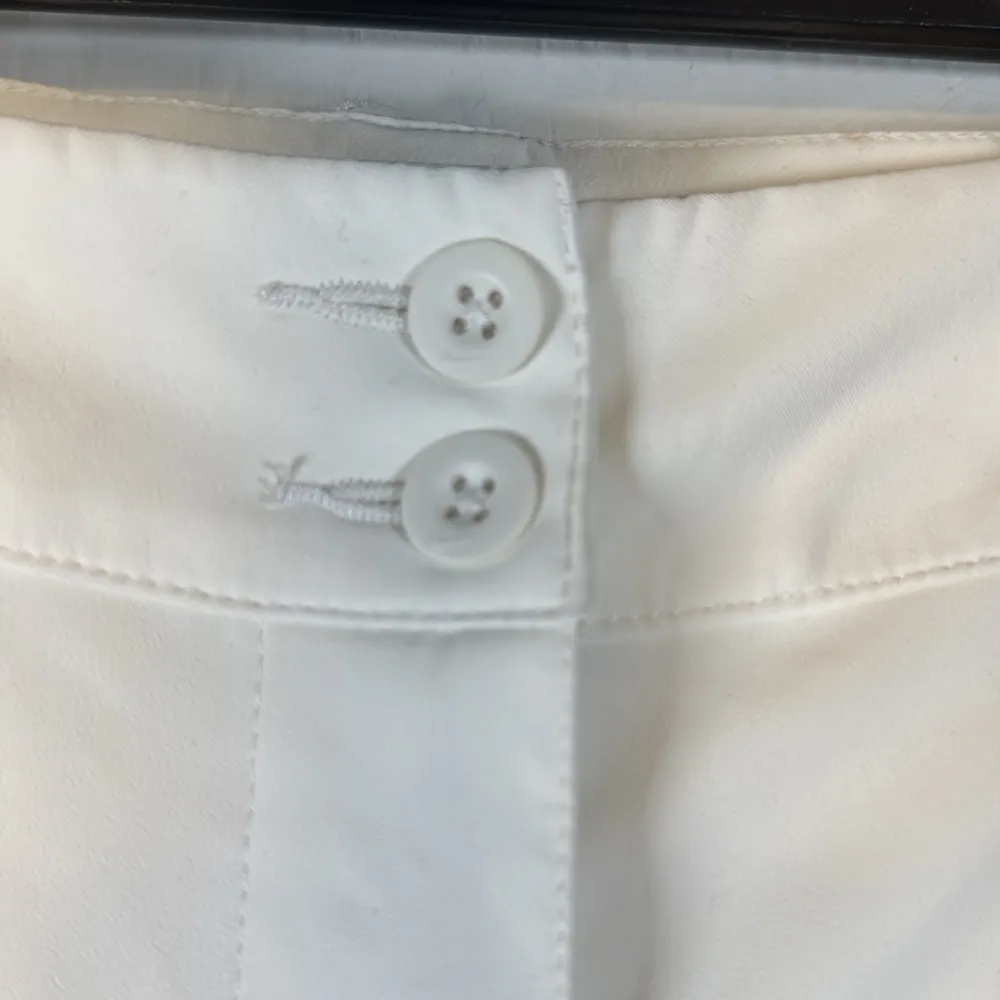 Nike Dri-Fit Golf Tour Performance White Bermuda Shorts Size 2 EUC #5568 - Image 3