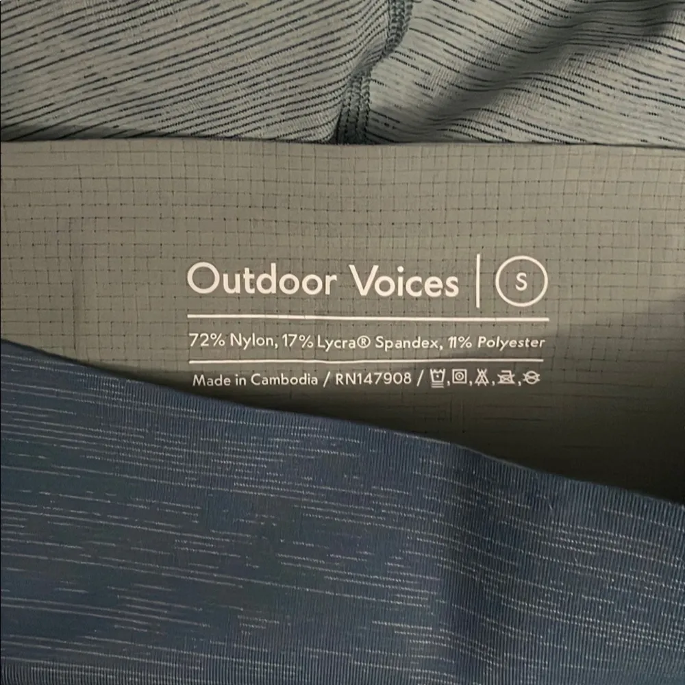 Outdoor Voices Core 3/4 Legging blue small - Image 6