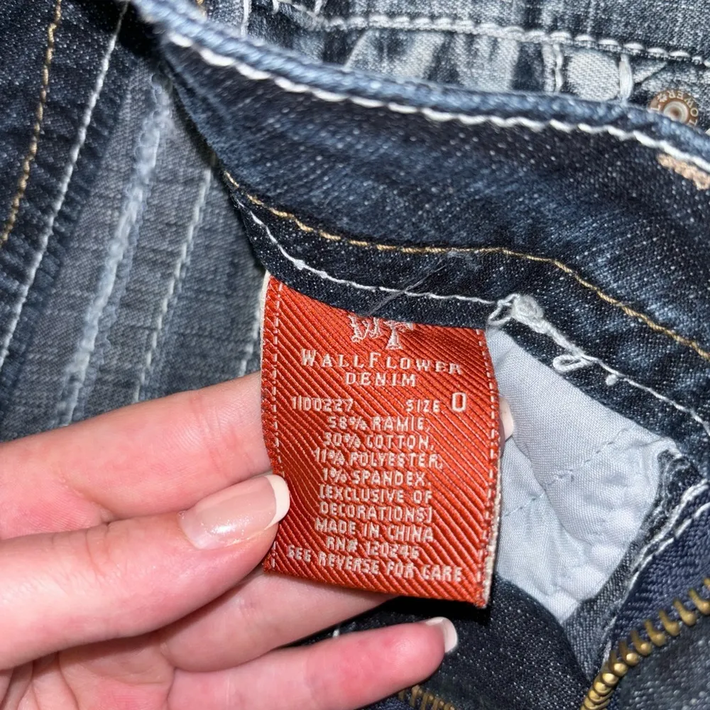 Wallflower size 0 light wash jeans Blue - Image 2