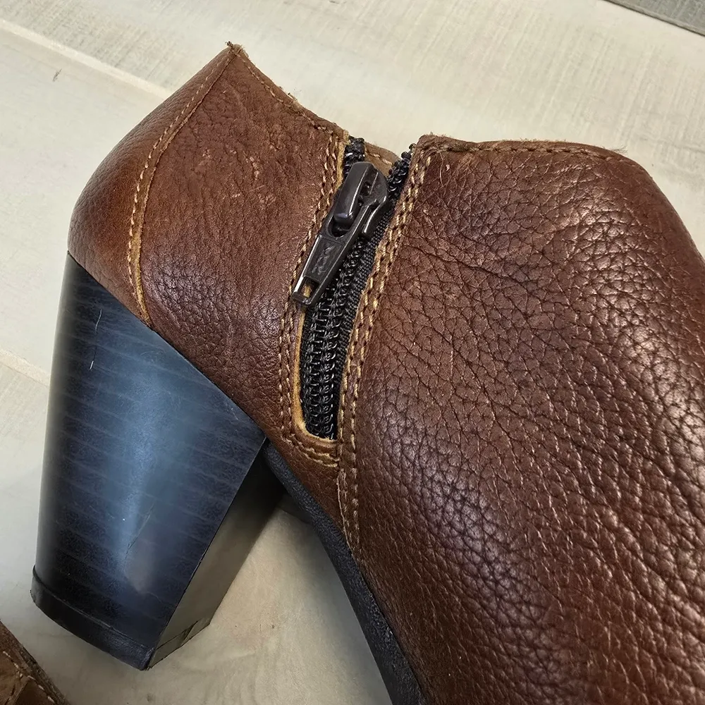 {8.5} B.O.C. Shootie Boot Double Monk Buckle Strap Brown Women's - Image 4