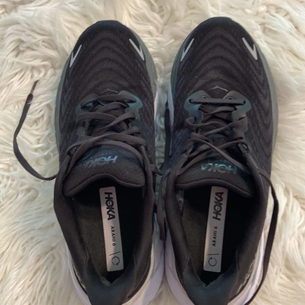HOKA AHARI Black and Gray Running Shoes size 10B Black excellent condition - Image 13