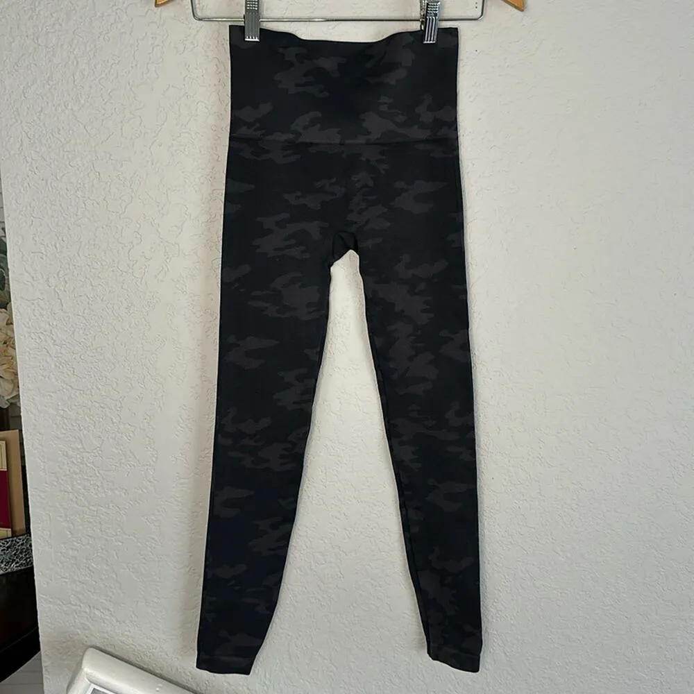 Spanx Green Grey Camouflage Camo Leggings Small Shapewear Look at Me Now Ankle - Image 5