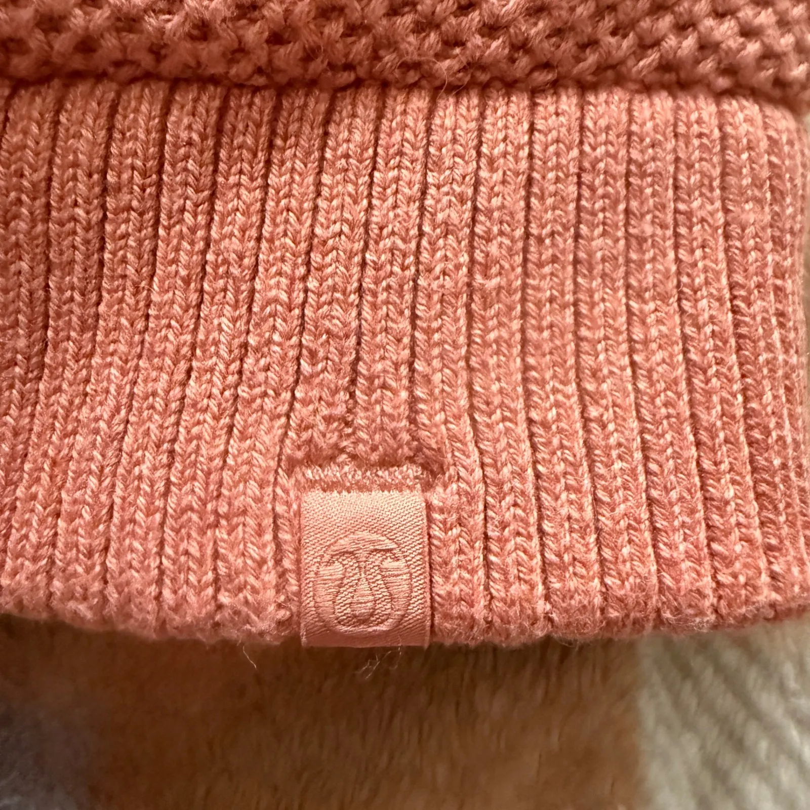 Lululemon Knit Beanie Hat Coral Pink Cozy Sherpa Lined Warm Winter Snow Outdoors - Image 2