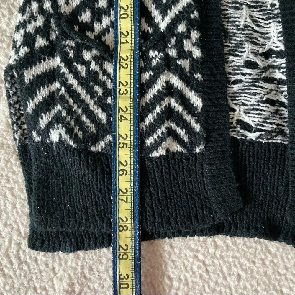 Abercrombie Kids Cardigan Black White Medium Size XS - Image 7