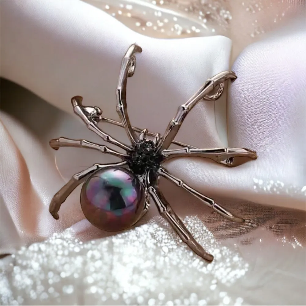 Gothic Metal Spider Brooch Pin for Stylish Backpacks, Jackets, Hats, Scarves etc - Image 6