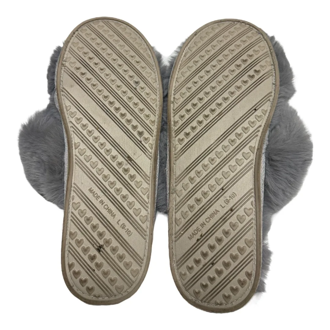 Dechic Womens Slippers Sz L 9 10 Gray Criss‎ Cross Strap X Furry Super Soft - Image 4