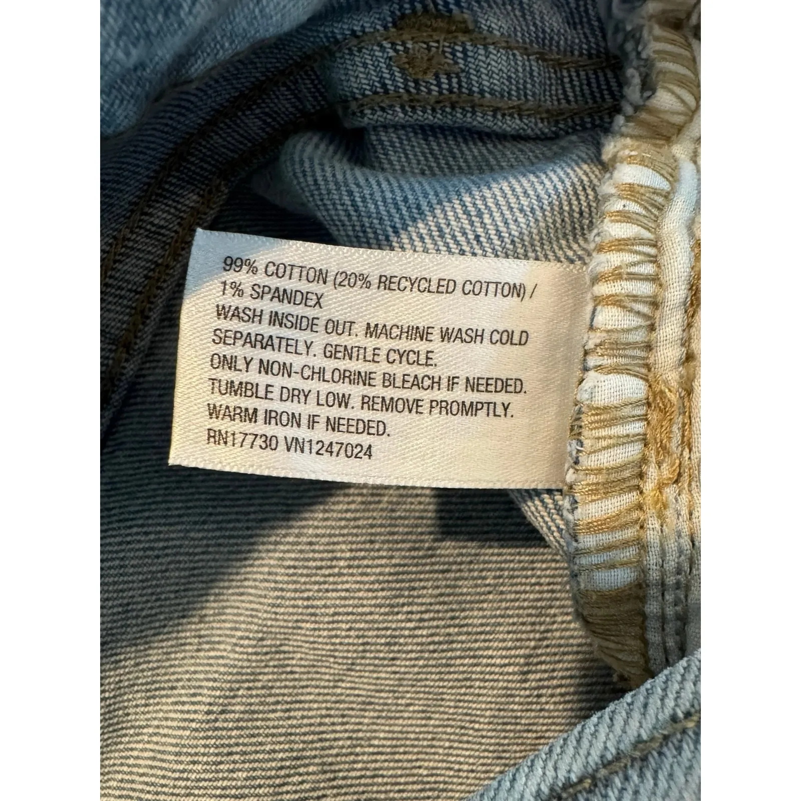 Wild Fable Super High Rise Straight Jeans Womens 8 Light Wash Distressed Denim - Image 8