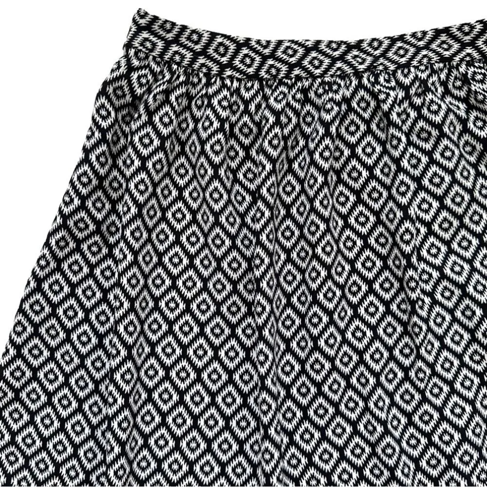 LOFT Outlet Skirt Black White Geometric Design Skater Circle Mini Size 4 NEW - Image 6