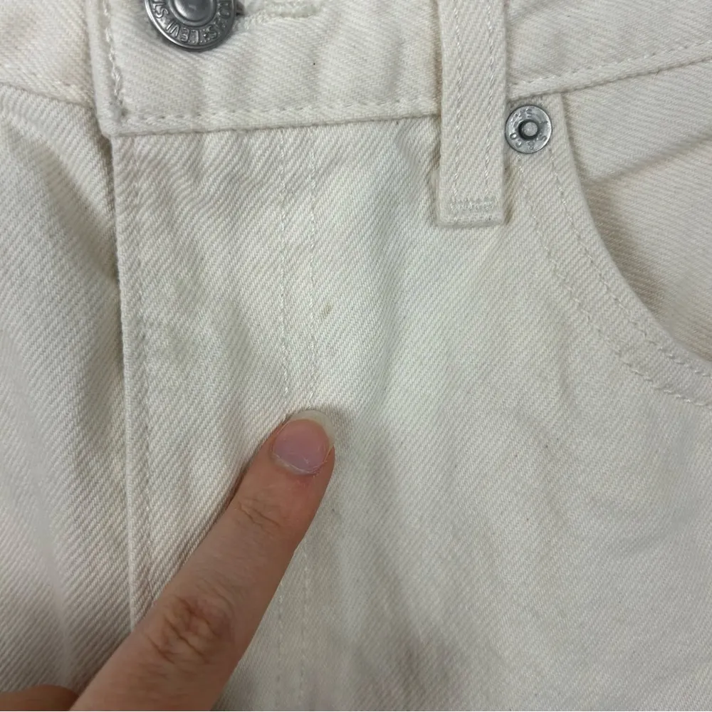 Levi’s Cream 70s High Slim Straight Cutoff Denim Shorts Size 27 - Image 8