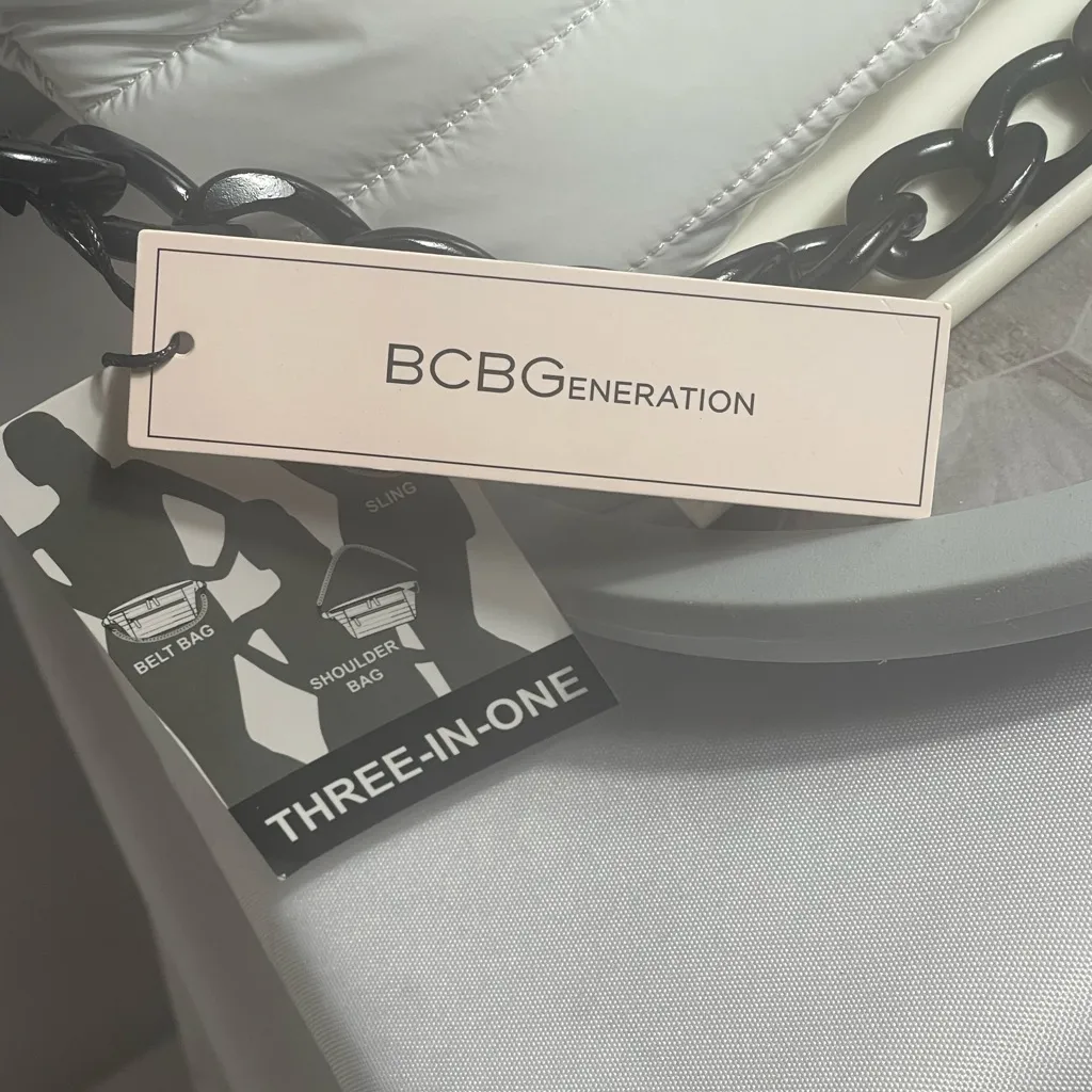 BCBG Generation White Quilted Three-in-One Convertible Belt Sling Shoulder Bag - Image 5