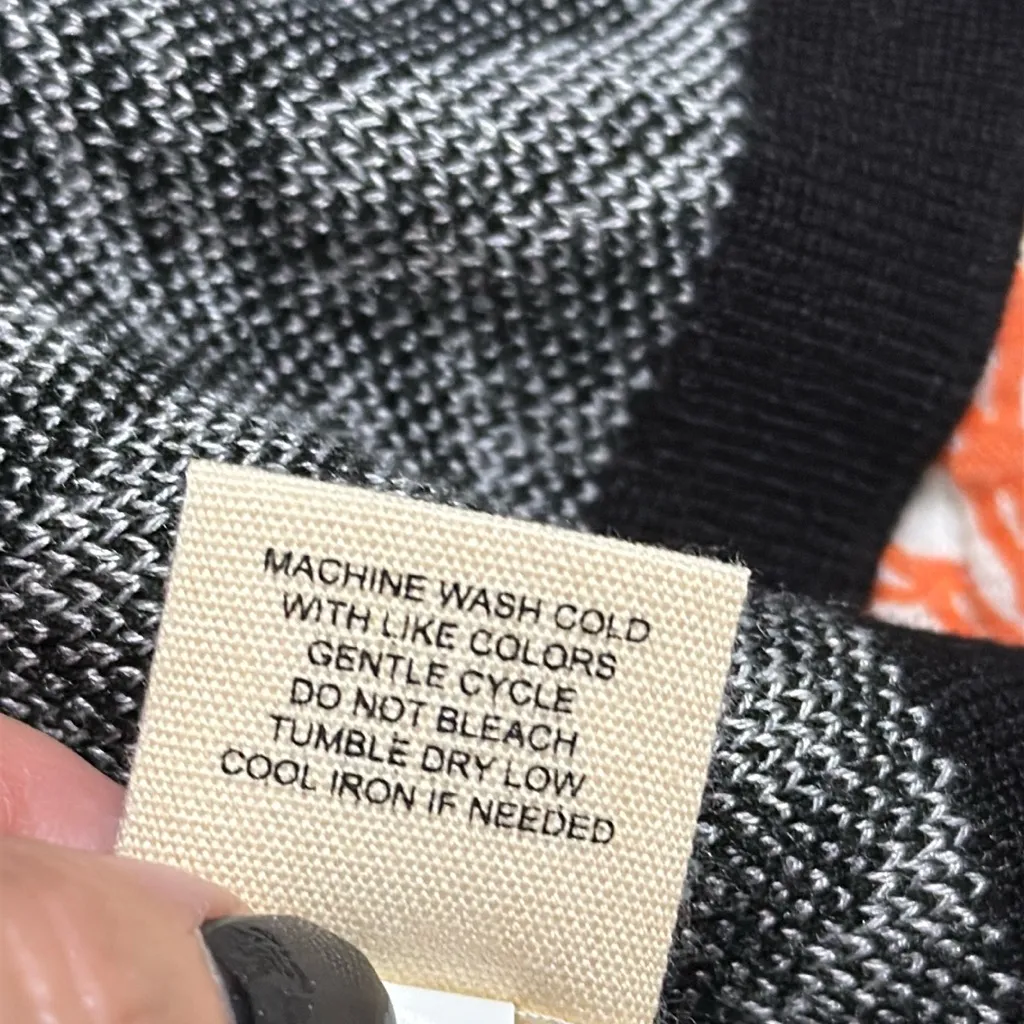 Retrelogy women’s size large pullover long sleeve black grey geometric sweater - Image 5