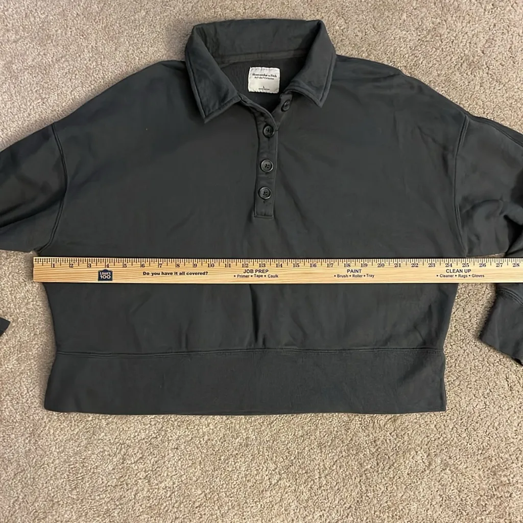 Abercrombie & Fitch Soft A&F Gray Button Front Cropped Sweater‎ Size Large - Image 5