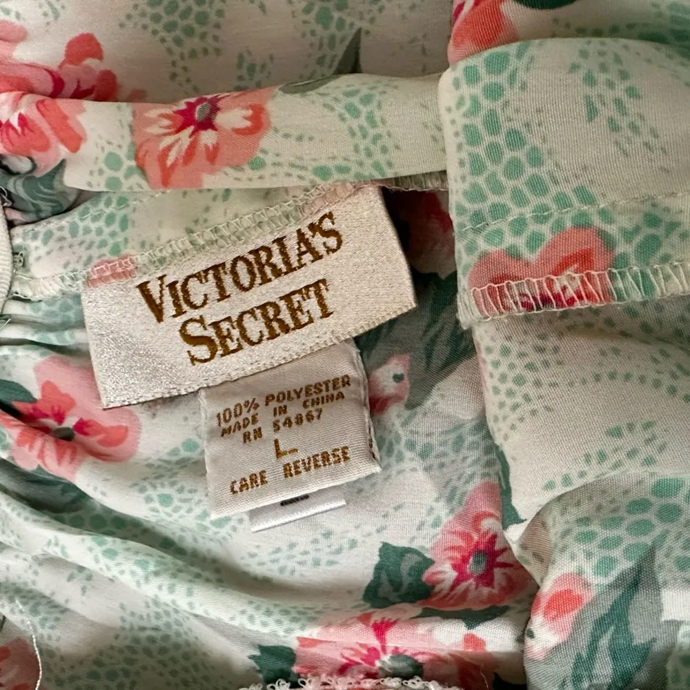 Vintage Victorias Secret Gold Label Satin Floral Shorts Size Large - Image 2