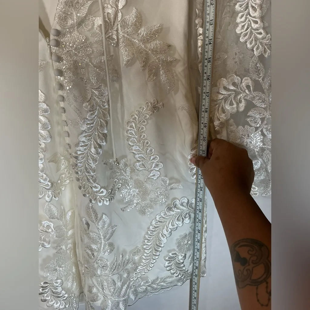 Elliatt White Lace Long Sleeve Dress - Image 5