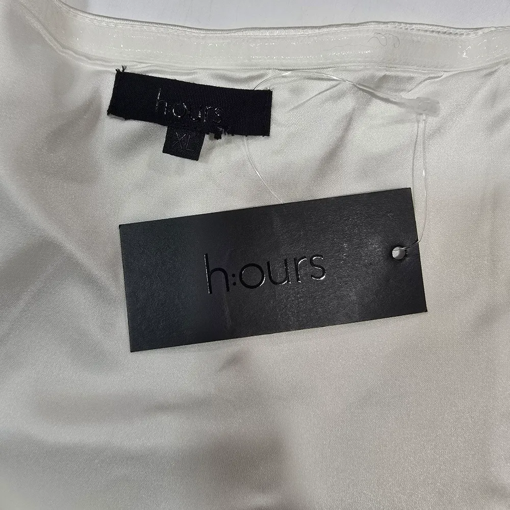 h:ours Tabitha Bodysuit in White - Image 7