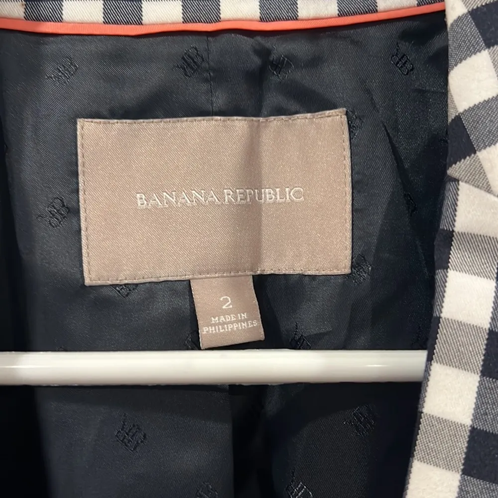 Banana Republic Gingham Blue & White Blazer - Image 4