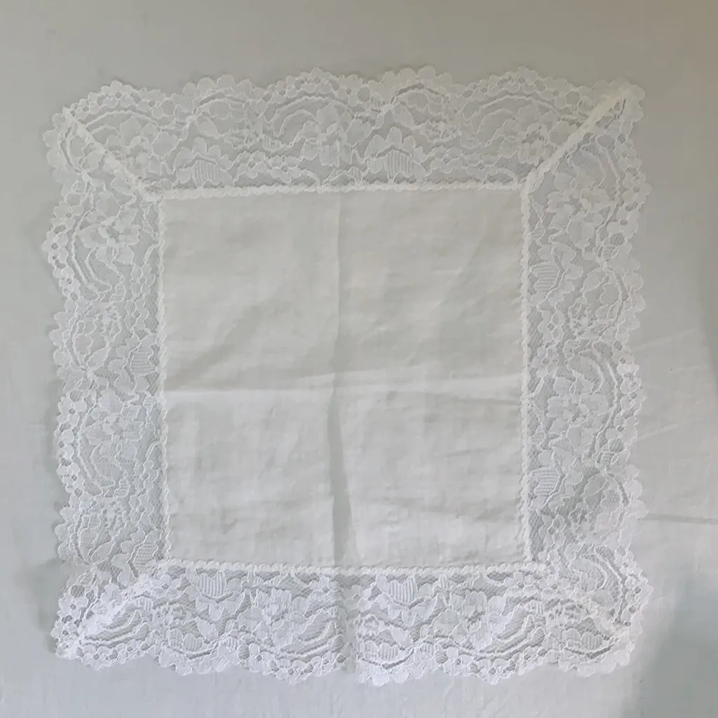 5 scarves including florals, stripes and a solid white trimmed in lace - Image 8