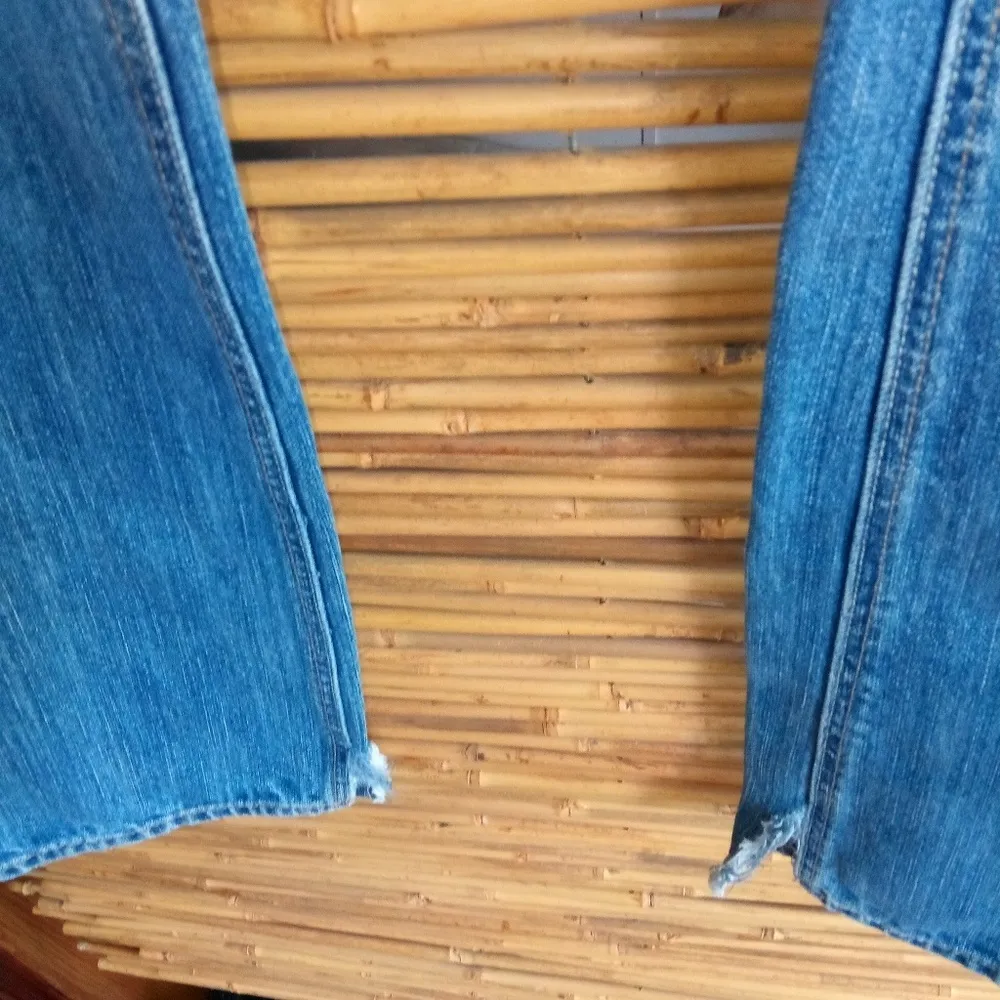 Hollister 7 32x32 Distressed Jeans - Image 6