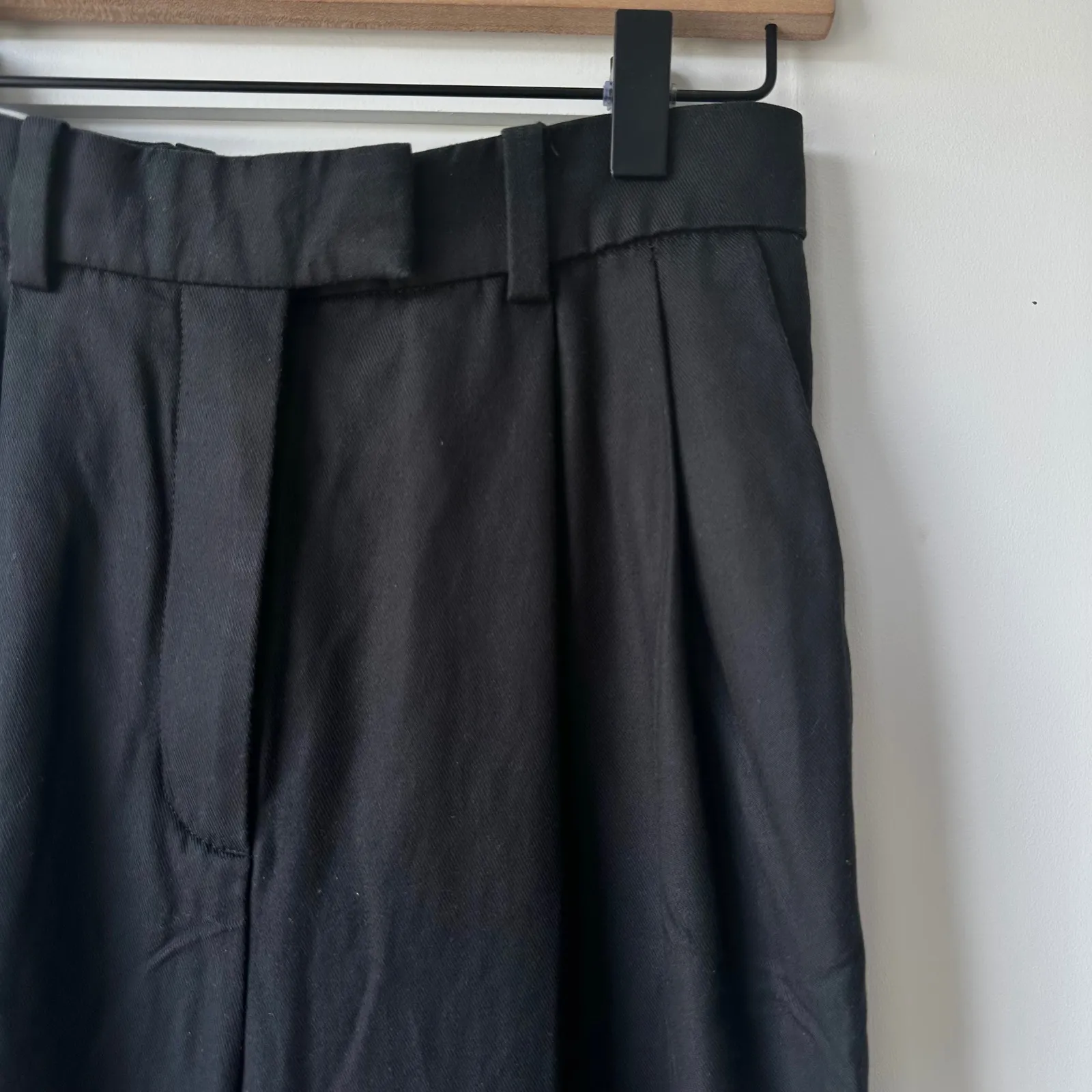 COS Pleated‎ Trousers High Waist Cuffed Hem Relaxed Fit Black Size 2 - Image 2