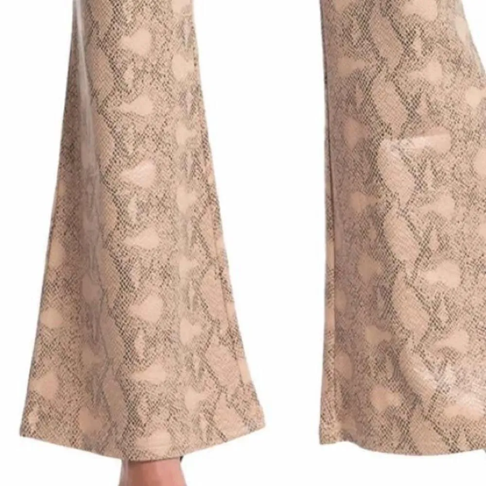 Elodie ‎Snake Print High Waist Flare Pants - Image 9