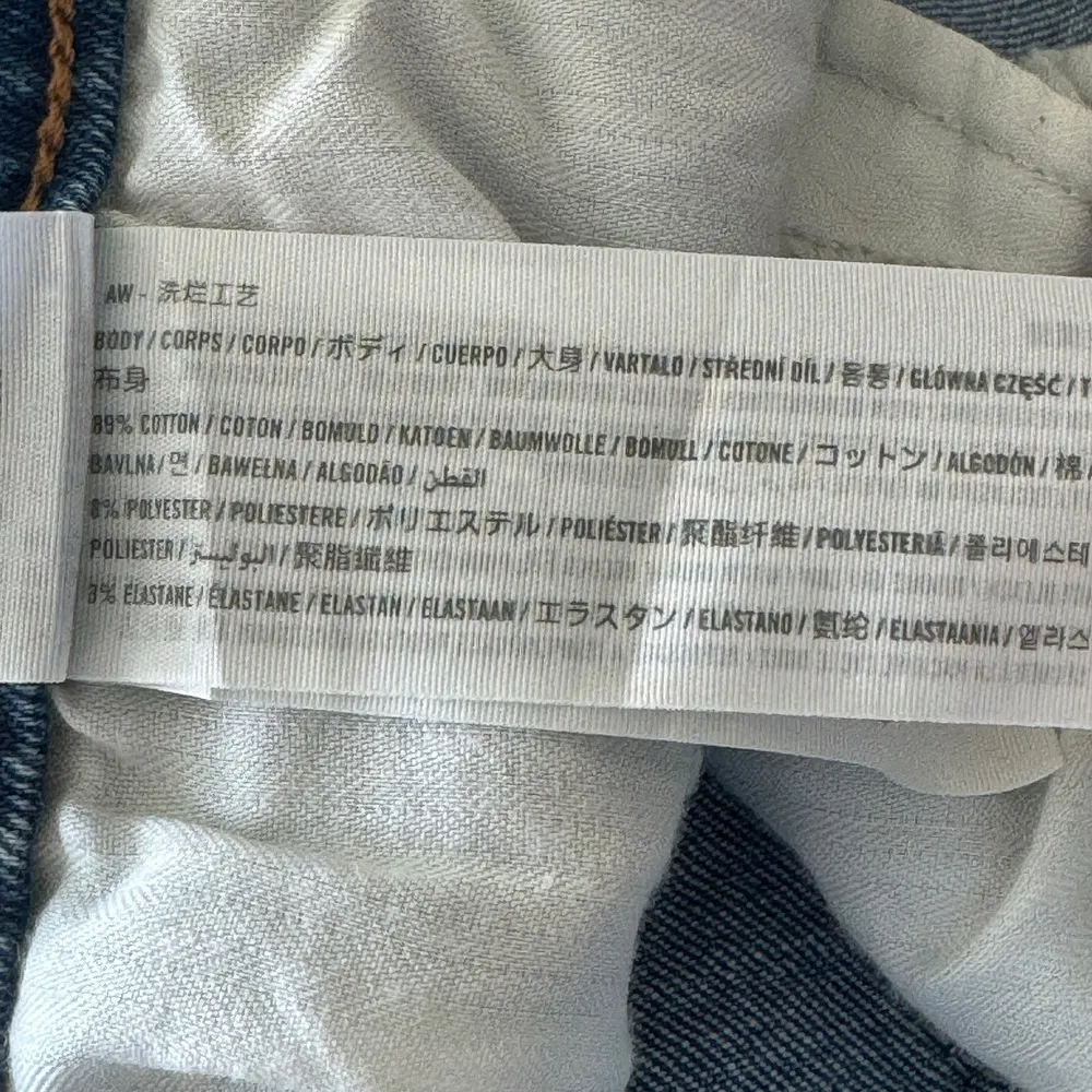 Abercrombie & Fitch 26/2R Boyfriend Jeans Mid-Rise Distressed Frayed Hems Blue - Image 9