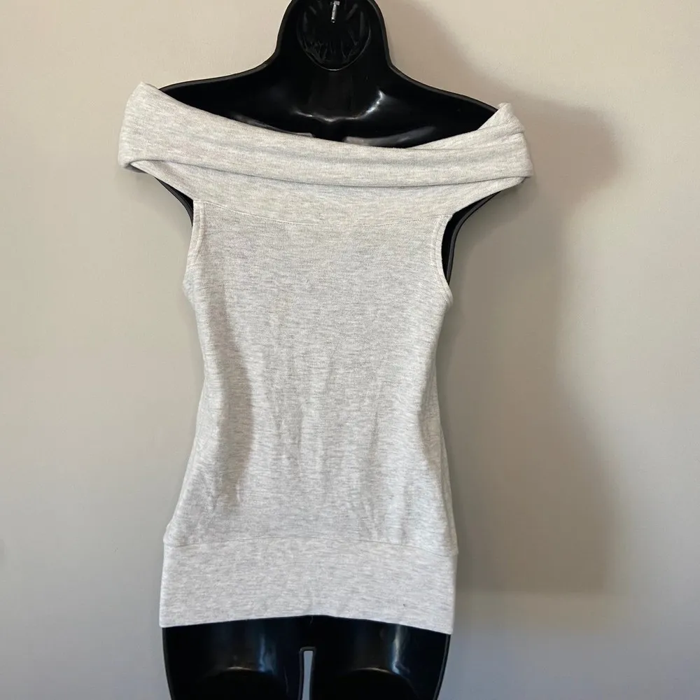 Cupcakes and Cashmere Grey Cowl Neck Tank Top Size Medium - Image 5