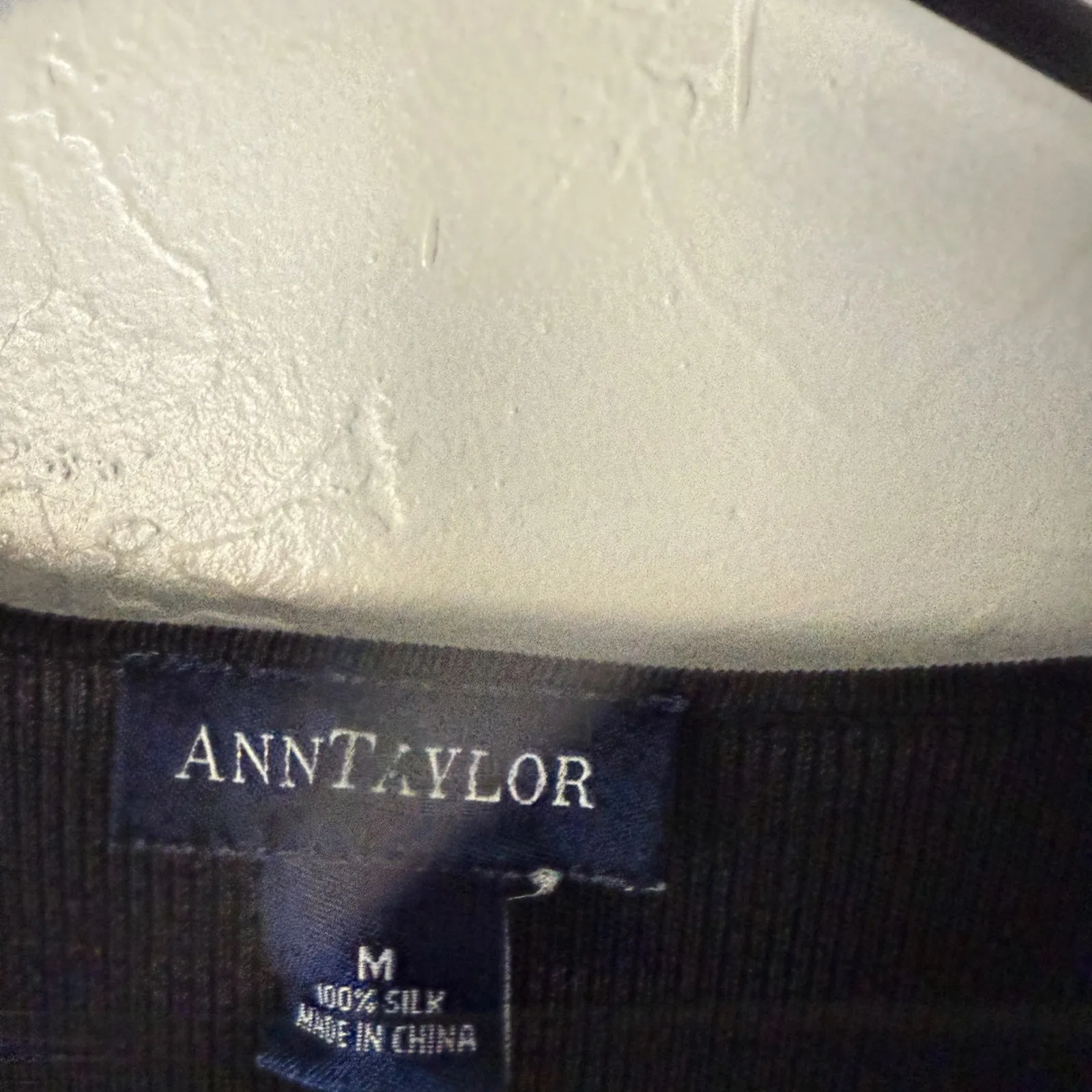 ANN TAYLOR Vintage Y2k Black 100% Silk Button Cardigan Sweater‎ M Preppy Office - Image 4