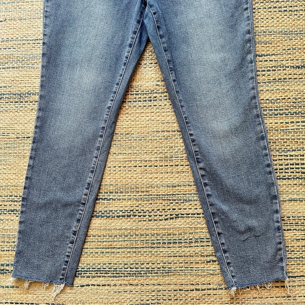 High Rise Embroidered Pocket Relaxed Fit Raw Hem Jeans 15 / 32 JB88259 - Image 5