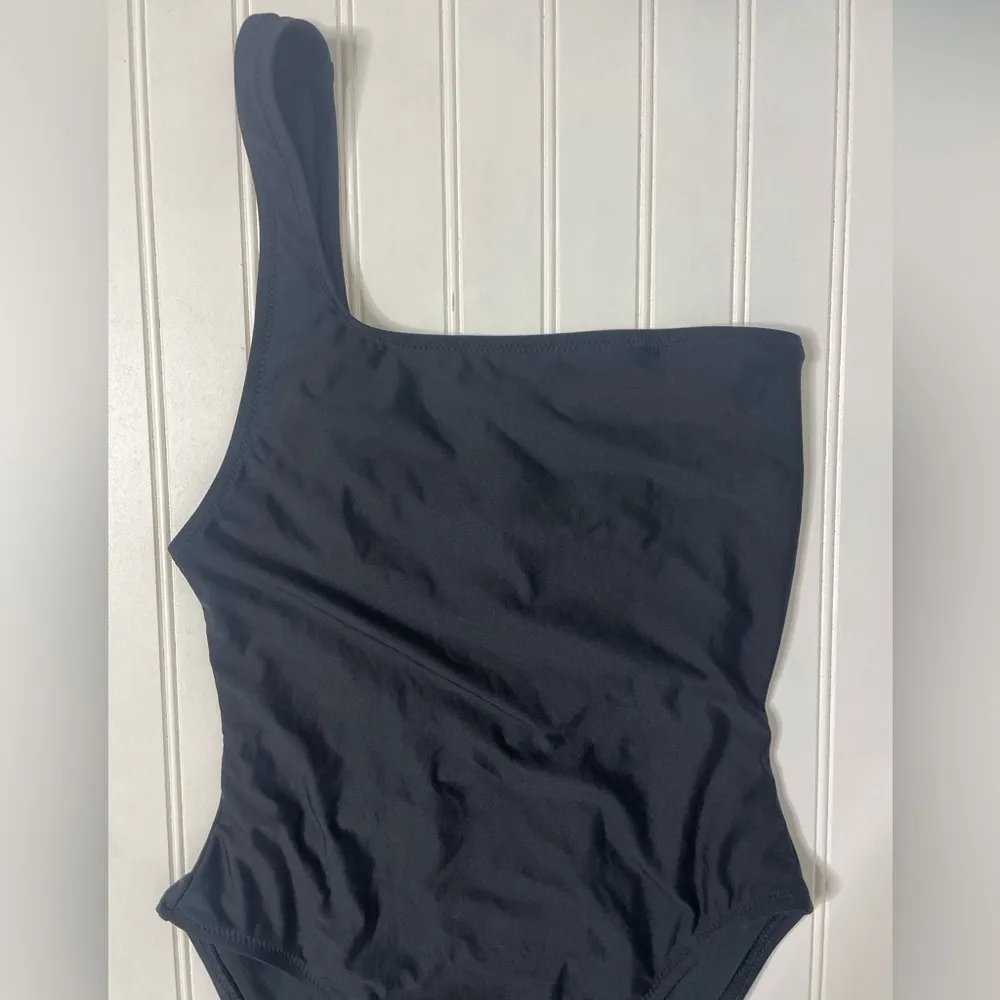 J Crew Classic Black On Shoulder Strap One-piece Swimsuit 878 - Image 2