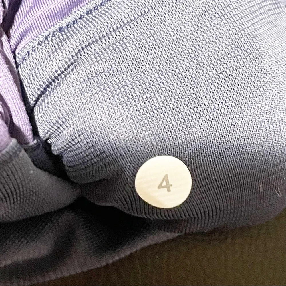 Lululemon Size 4 Indigo Purple Sport Gym Workout Shorts Athletic Pull On - Image 4