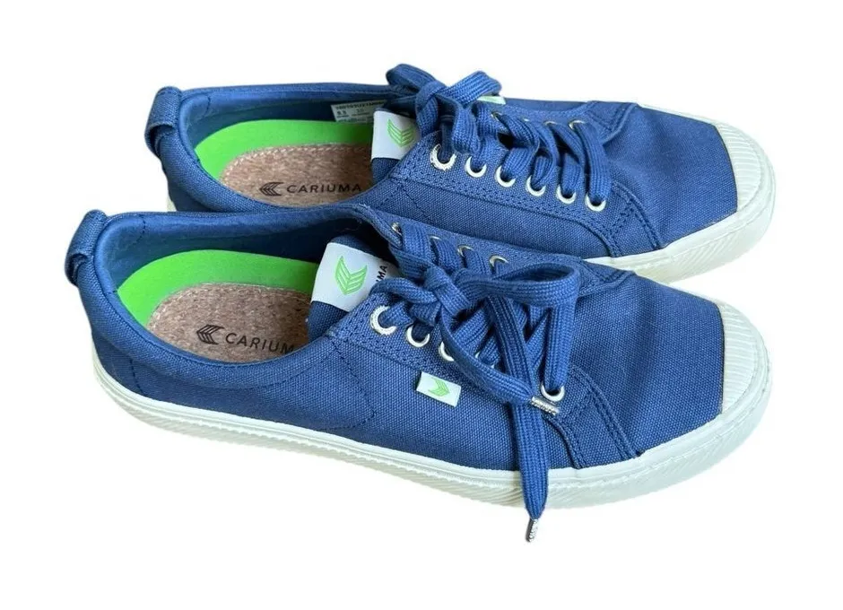Cariuma OCA Low Shadow Blue Canvas Sneaker women’s 10 men’s 8.5 unisex - Image 1