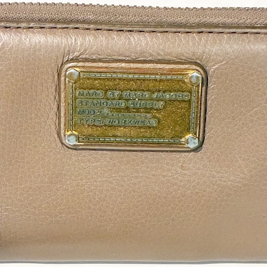 Marc Jacobs Standard Supply Tan Leather Zip Around Wallet - Image 2