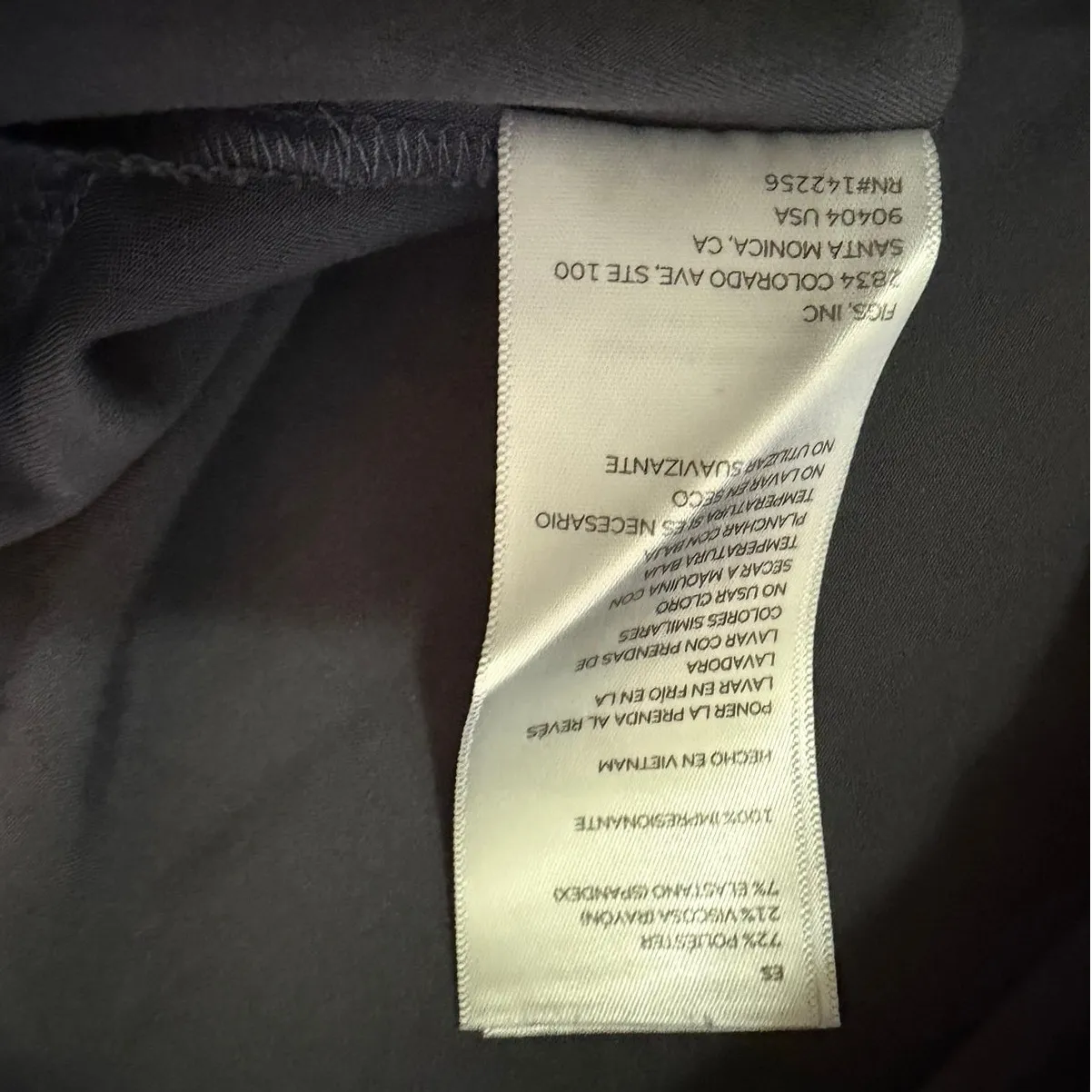 Figs Catarina Charcoal One-Pocket Scrub Top Size Large - Image 3