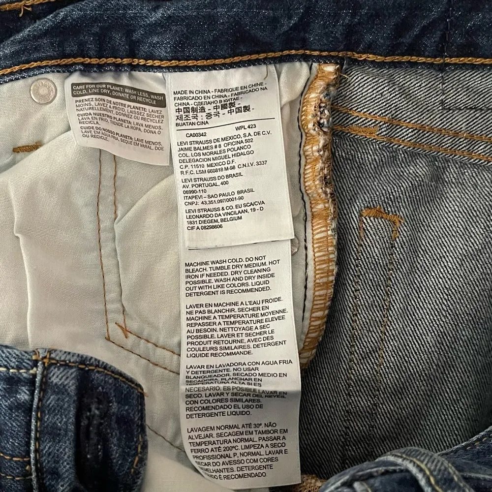 Levi's 501 Cut Off Jean Shorts Button Fly Cherry Embroidery Raw Hem Size 25 - Image 4