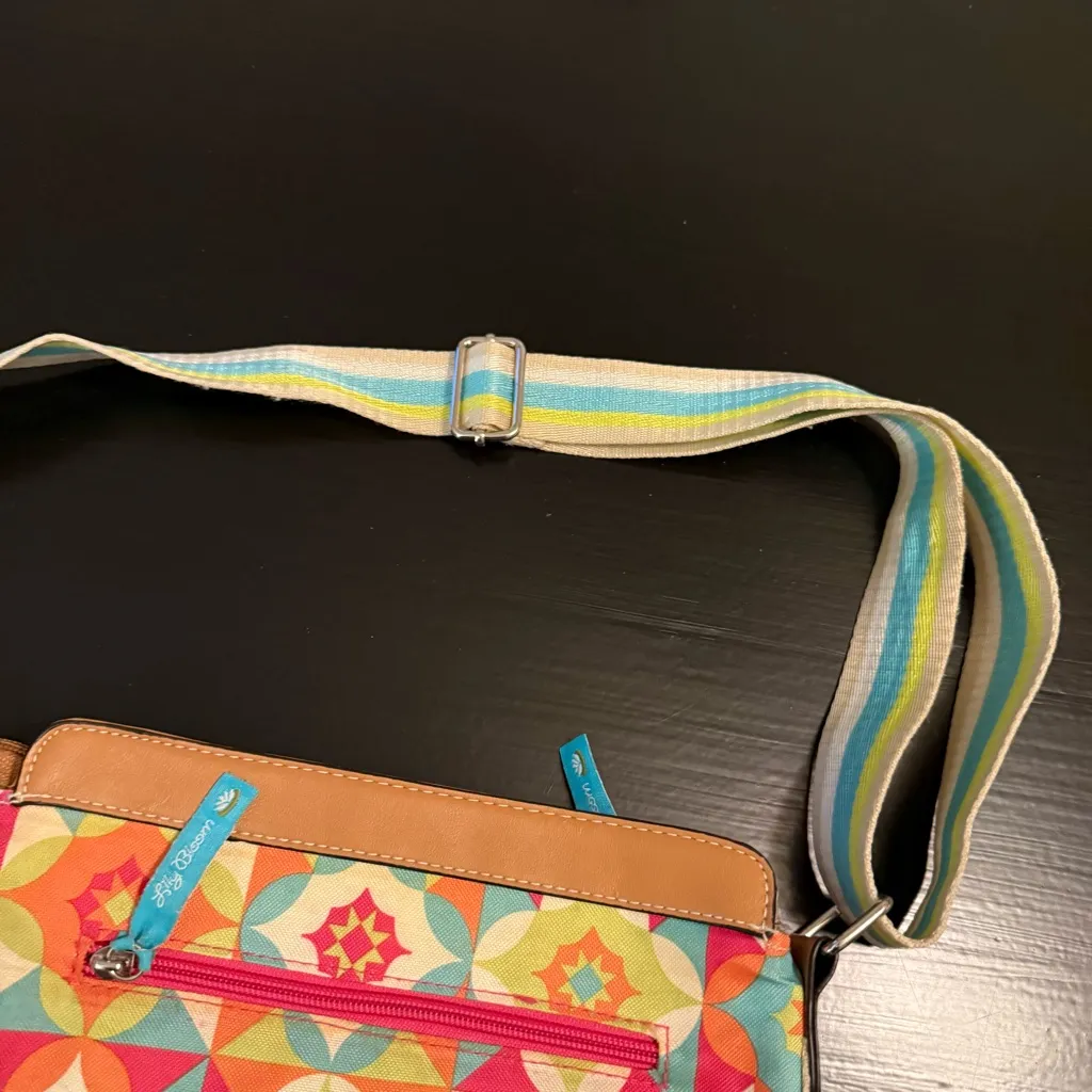 Lily Bloom Colorful Geometric Crossbody Bag - Image 5