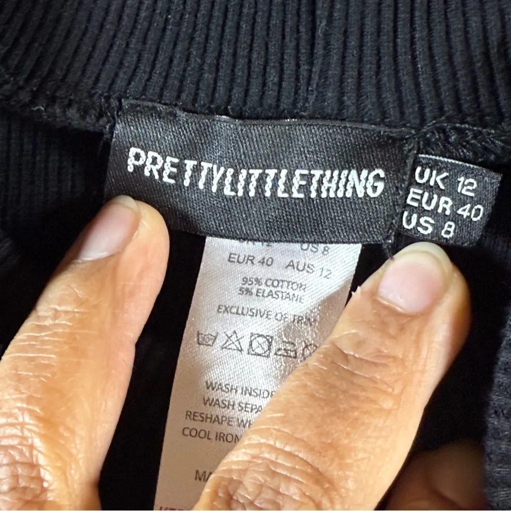 PrettyLittleThing Black Tie- Back Crop Top SZ:8 - Image 4