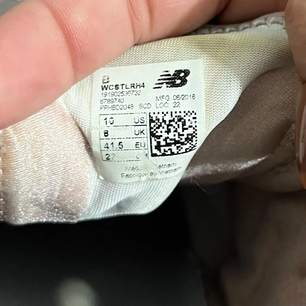 NEW BALANCE FUELCORE COAST V4 RUNNING SHOE WOMEN SZ 10 - Image 6