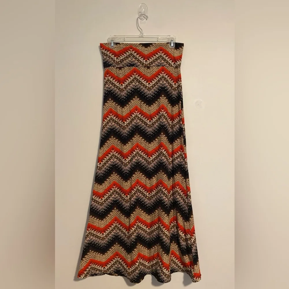 EUC Hot Kiss Orange & Brown Chevron Stripe Design Maxi Dress size s/m - Image 3