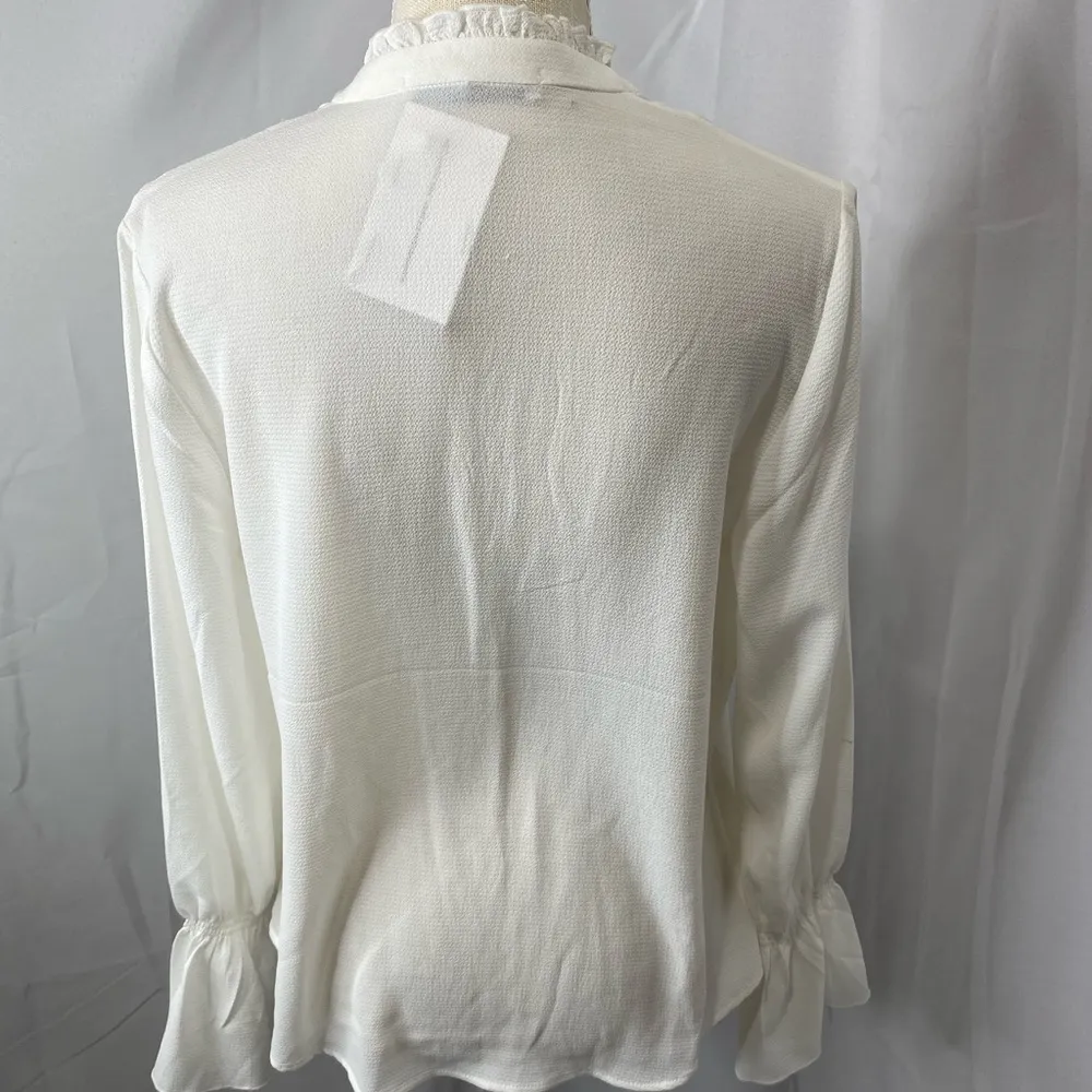 Dex the Suit Shop Ivory top size small White - Image 11