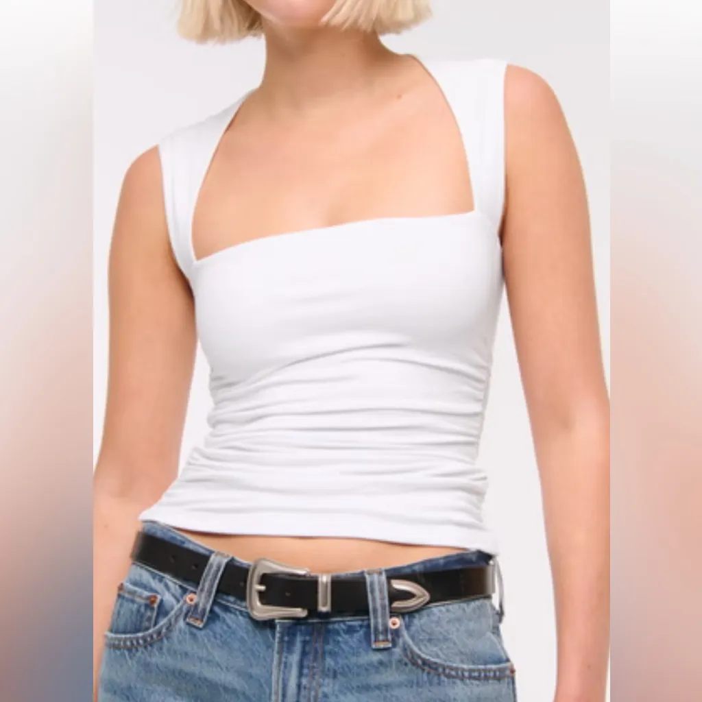 A&F Ava Women's Red Sleeveless Top - size small - Image 5